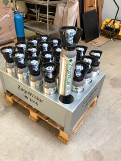 Der findes ½ palle med 20 x 1,5 kg
som sendes med Danske fragt mænd.