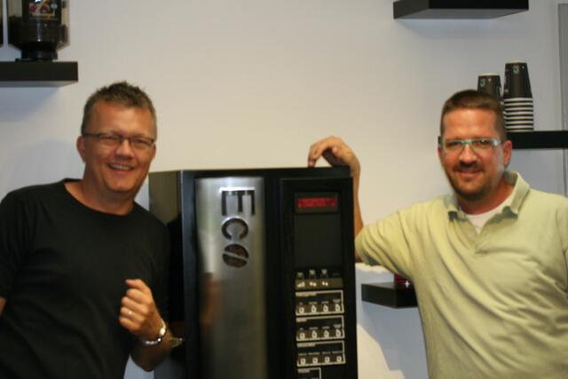 Foto af: Jacob Olsen og Henrik Brammer
Vi har over 25 års teknisk erfaring i Wittenborg automater
Dansk kvalitets renovering. Teknik er vores hobby og passion