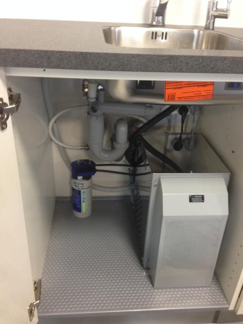 M24i water cooler with 8180 new, all in one luminaire